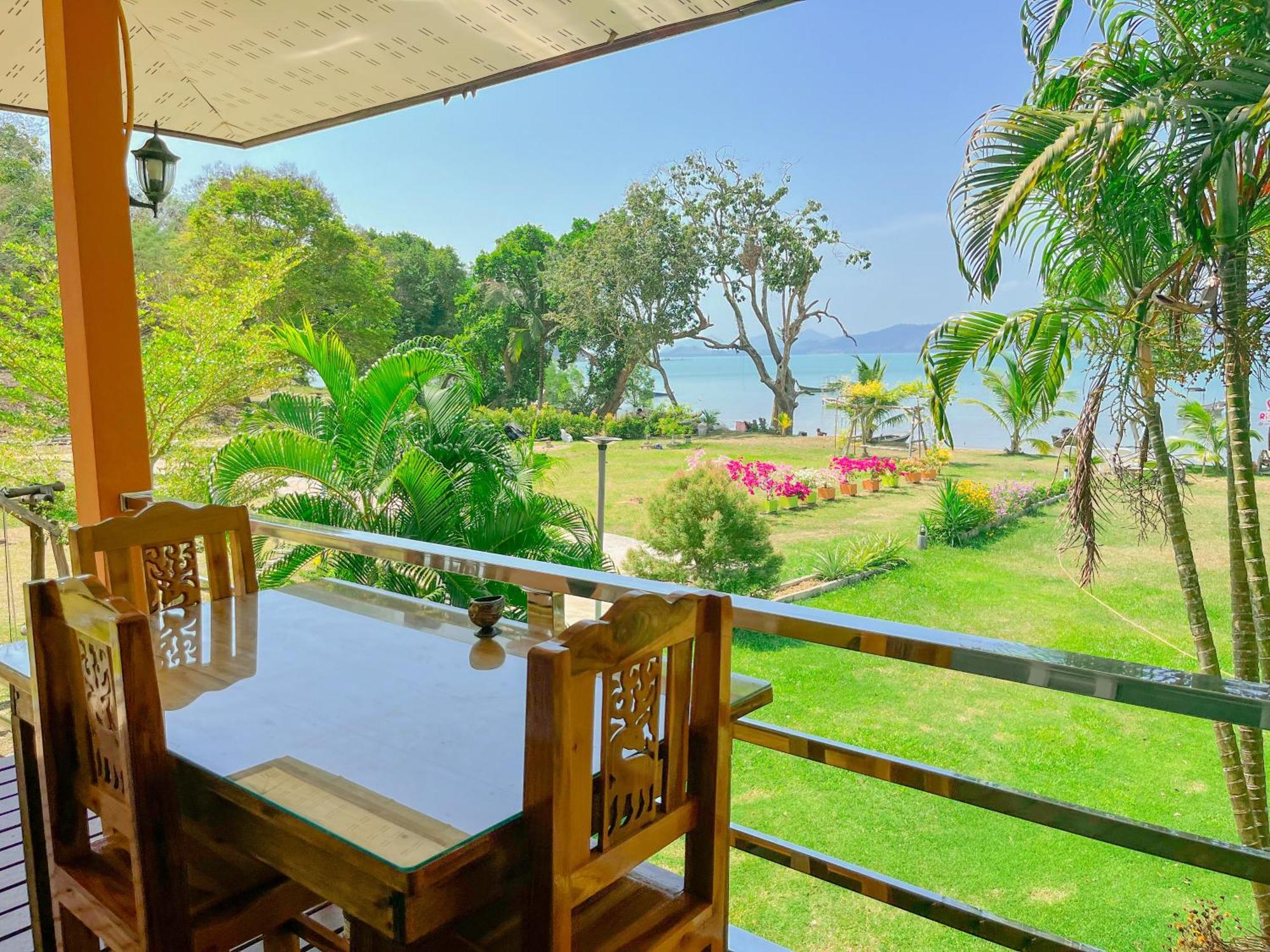 Villa Rimlay Bay View Koh Yao Noi Exterior foto