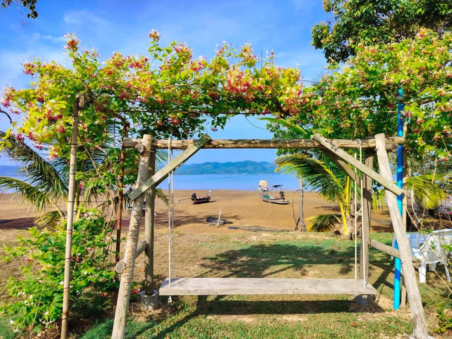 Villa Rimlay Bay View Koh Yao Noi Exterior foto